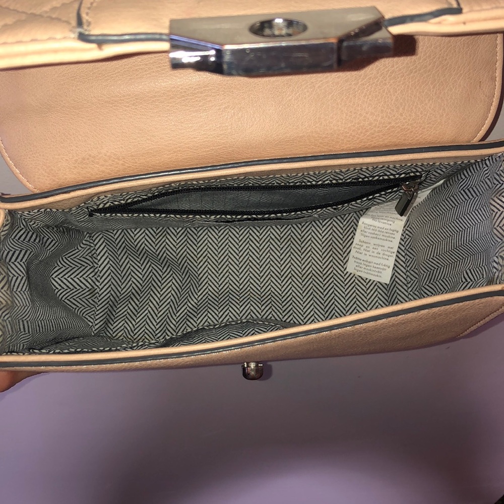 Satchel - Picture 3 of 3